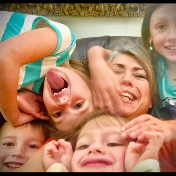 Meet your Posher, Susan🇨🇦 - Picture 7 of 8